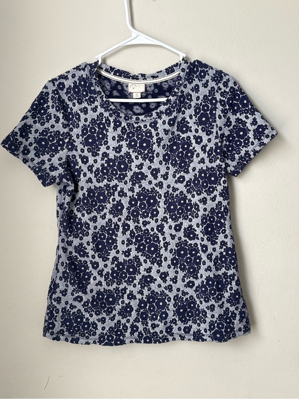 Anthropologie Floral T Shirt Navy Blue Gray Short Sleeve Cotton Blend M